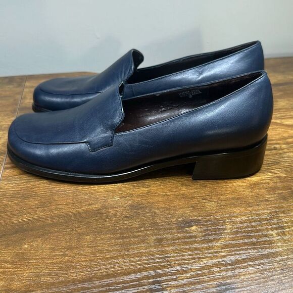 Etienne Aigner Merit Blue Leather Loafer Slip on 7.5 FLAW - Picture 5 of 10